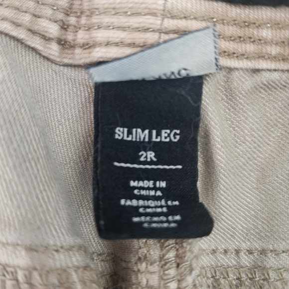 WHBM Blanc Tan Embroidered Slim Leg Four Pocket Women's Pants Size 2 - Picture 6 of 9